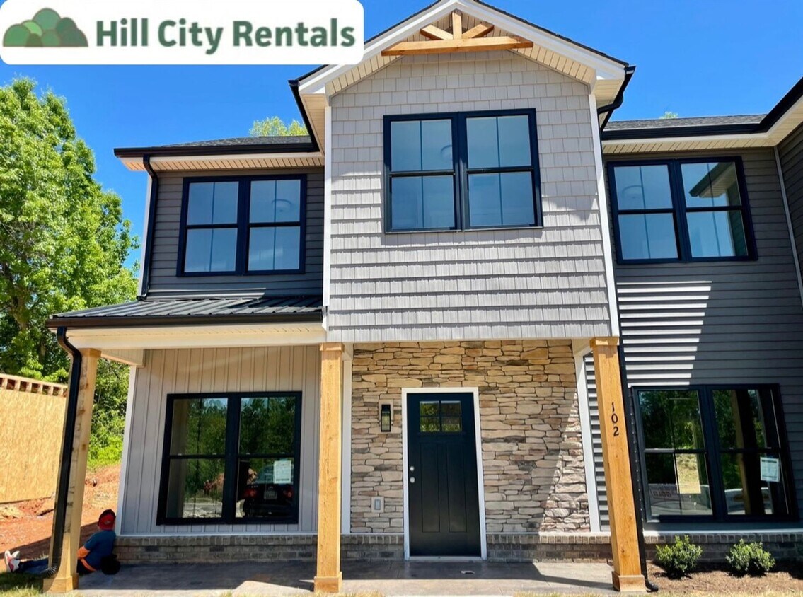 Primary Photo - End Unit Luxury Townhouse in Campbell County