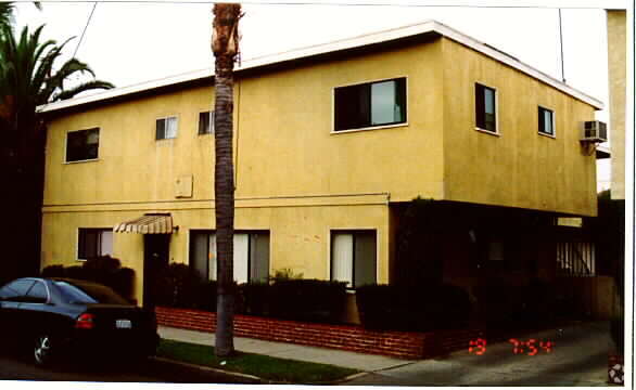 Building Photo - 1021 Prospect Ave