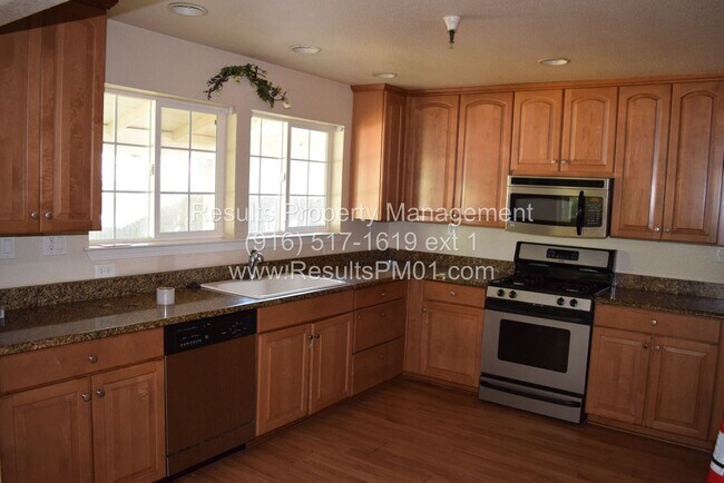 Building Photo - 7 br, 5 bath House - 3700 Eastern Ave