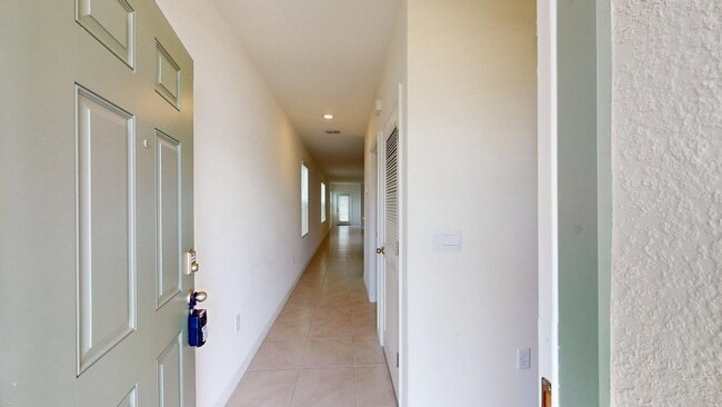 Building Photo - 4 BR 2 BA  Perfect Home - CASCADES SUBDIVI...