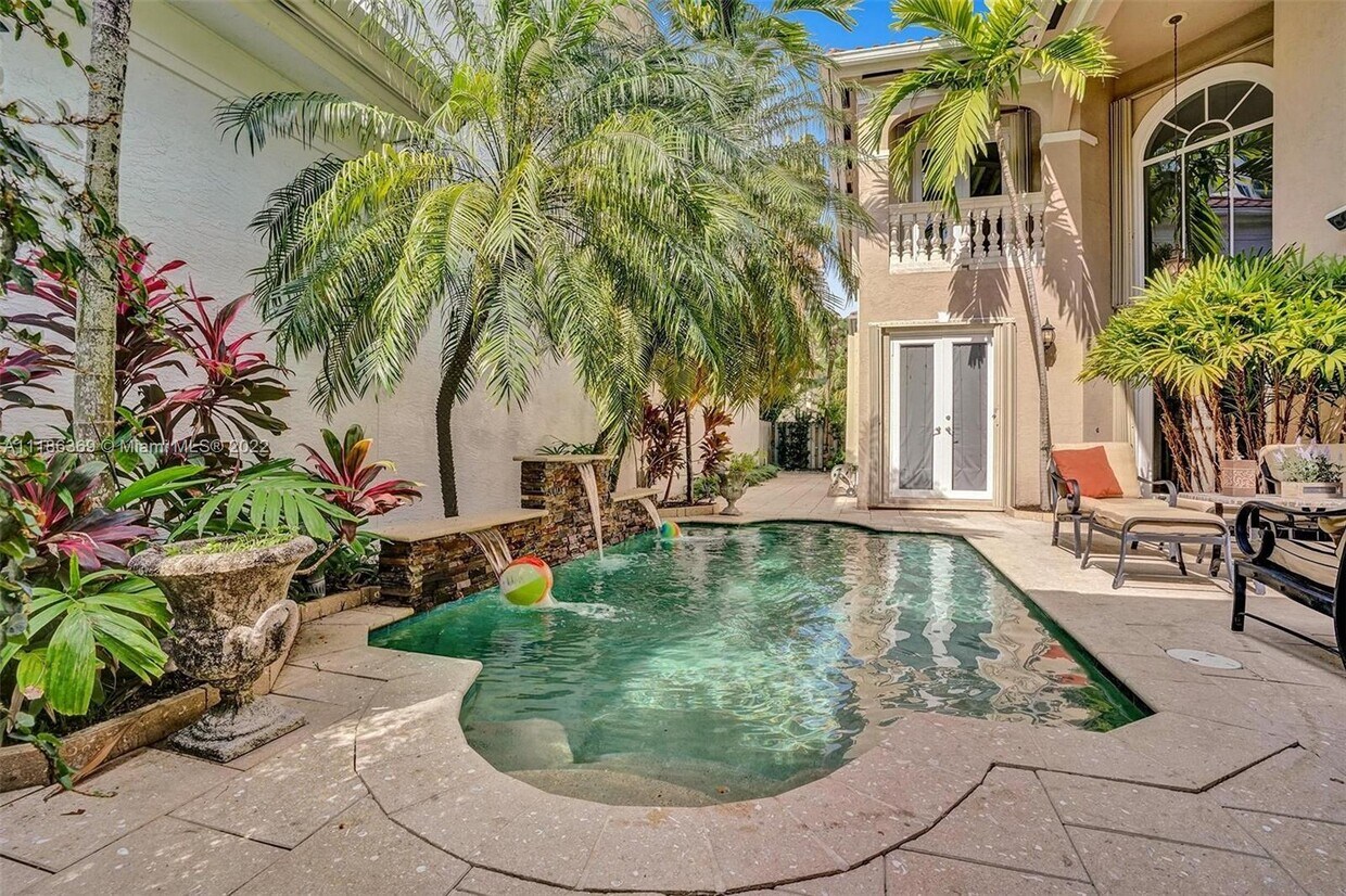 19424 39th Ave, Golden Beach, FL 33160 House Rental in Golden Beach