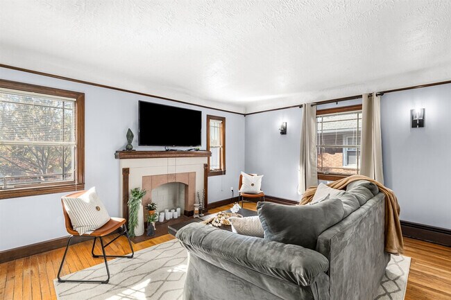 Building Photo - 522 W Hudson Ave