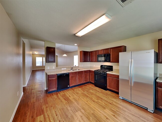Foto del edificio - 3930 Hawthorn Glen Ct