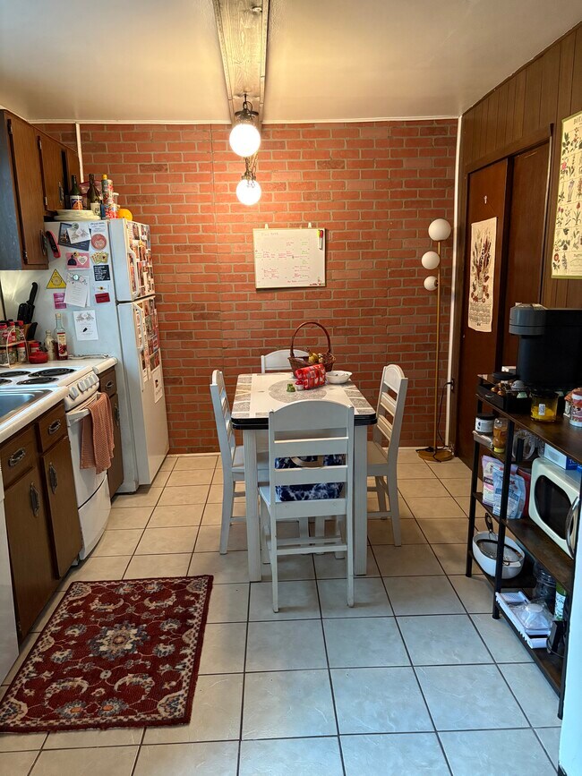 Foto del edificio - 6202 Walnut St