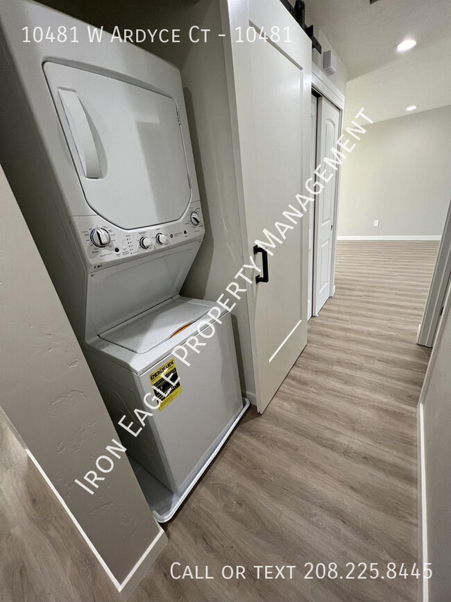 Foto del edificio - 10481 W Ardyce Ct