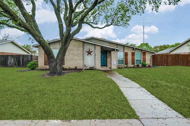 Photo - 1527 W Spring Creek Pkwy House