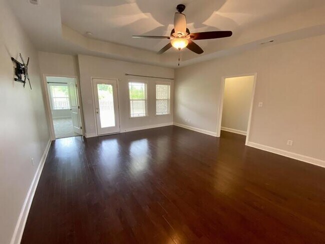 Foto del edificio - 12637 Holstein Ln