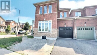 Building Photo - 39 Pavlova Crescent