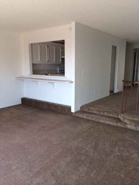 Building Photo - Tri-Level Seaview Condo with Amazing Ocean Views!