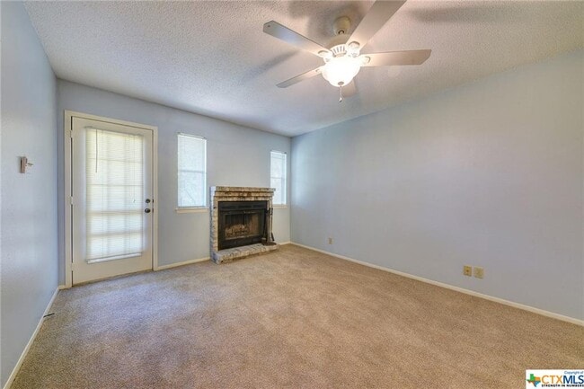 Building Photo - 663 Floral Ave