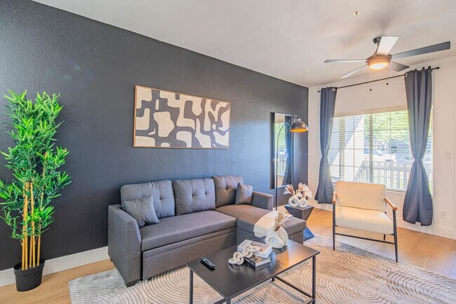 Foto del edificio - 7900 E Princess Dr