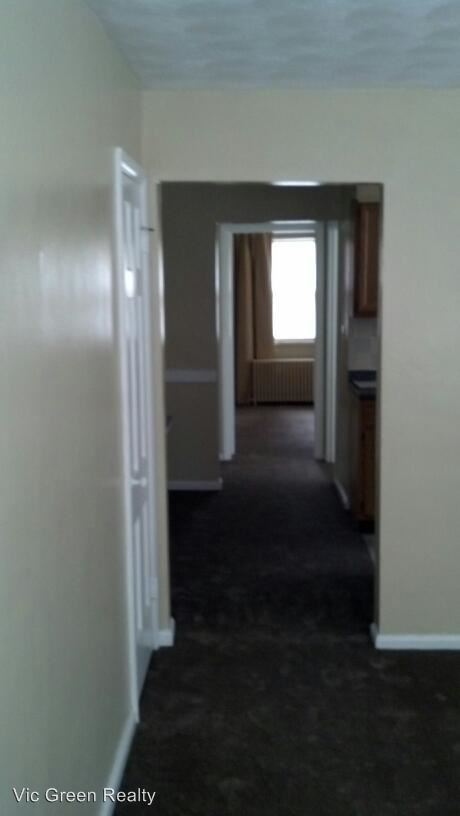 Building Photo - 1580 Glenbeck Ave
