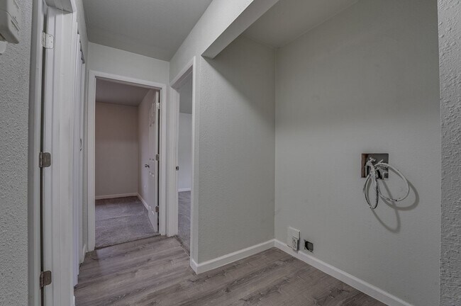 Foto del interior - Larch1642 (KC-AM)