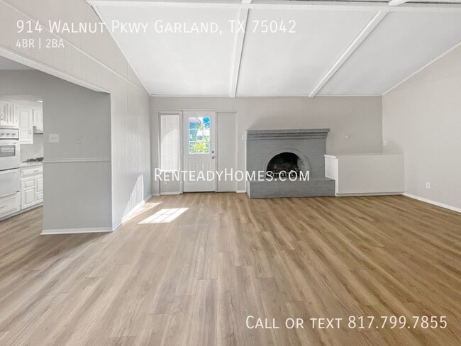 Foto del edificio - 914 Walnut Pkwy