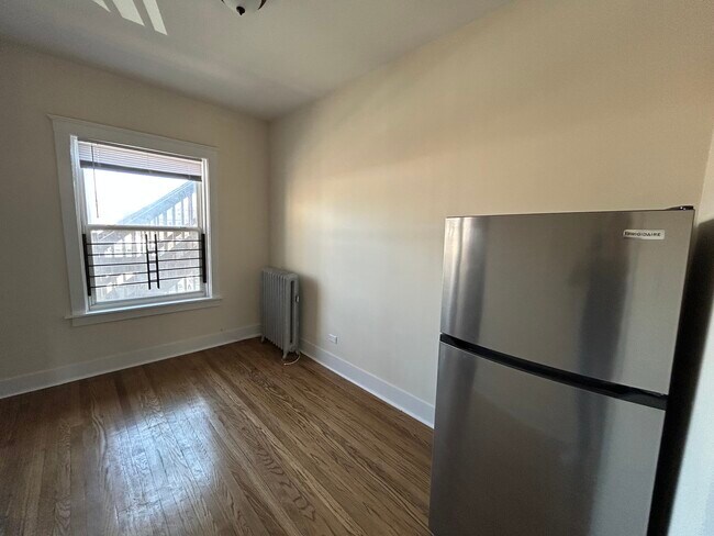 Foto del edificio - 2659 N Spaulding Ave