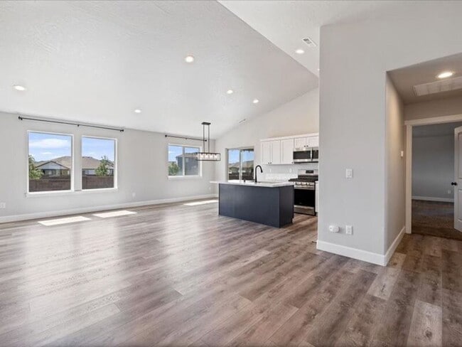 Building Photo - 7510 Courtney Dr