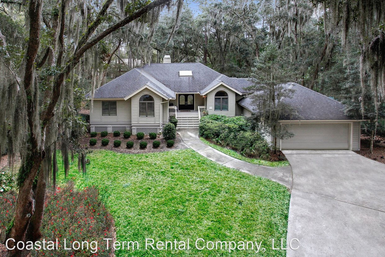 Primary Photo - 3 br, 2.5 bath House - 5 Bateau Road