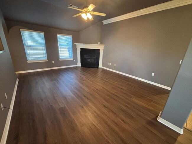 Building Photo - Fall Into Your New Home with a $500 Gift from Us!