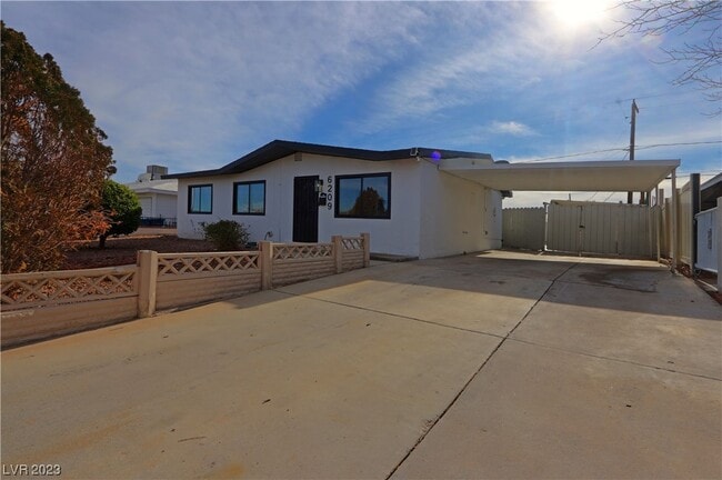 Building Photo - 6209 Bourbon Way