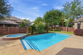 Building Photo - 25707 Pierrmont Ct