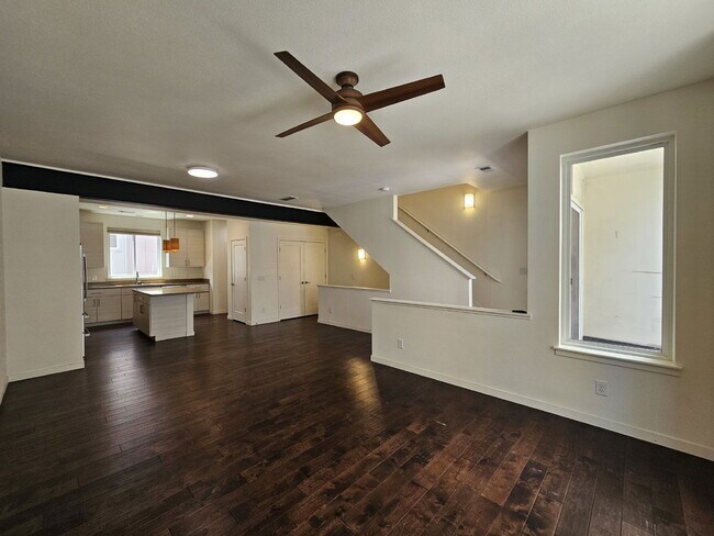 Foto del edificio - 868 Kalamath St