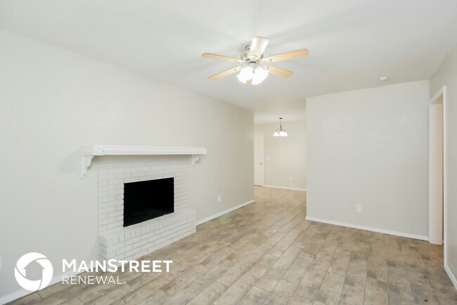 Foto del edificio - 1153 Elmhurst St