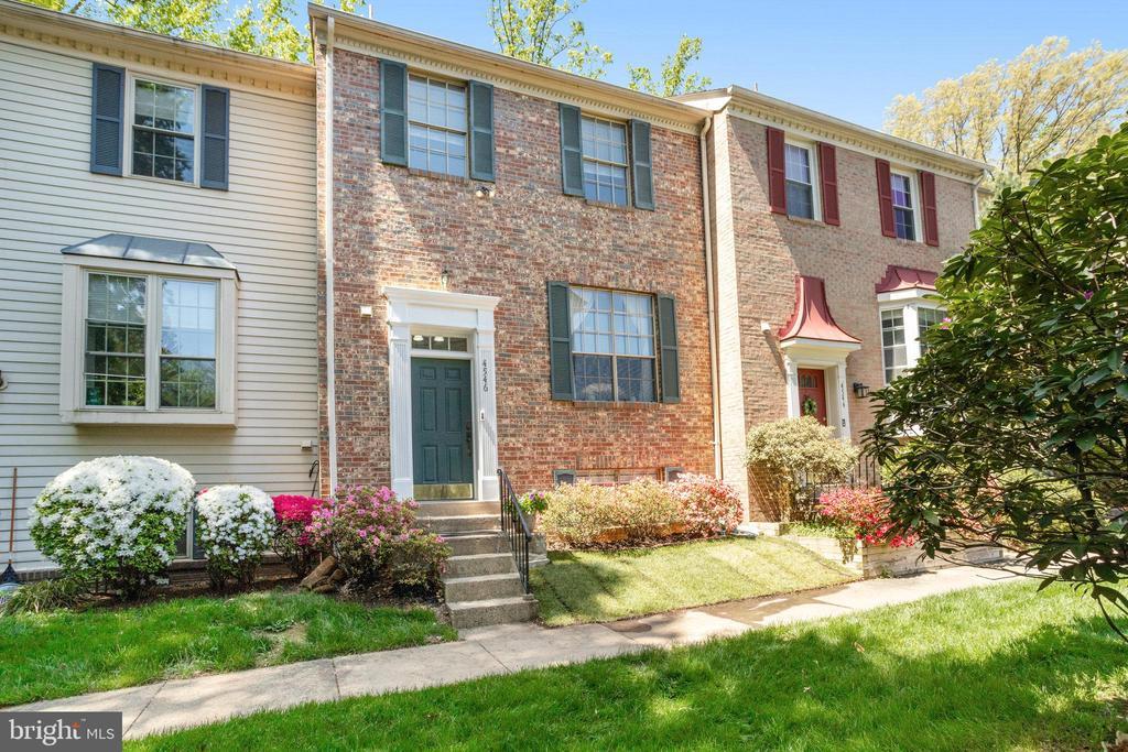 Foto principal - 4546 Little River Run Dr