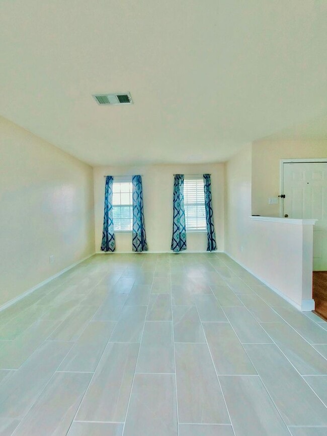 Building Photo - Spacious 4-Bedroom Home for Rent in Grand Prairie, TX! Available January 2026!