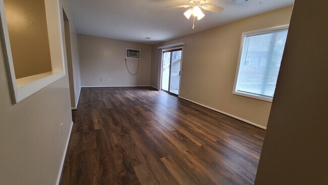 Foto del edificio - 1497 4th St W