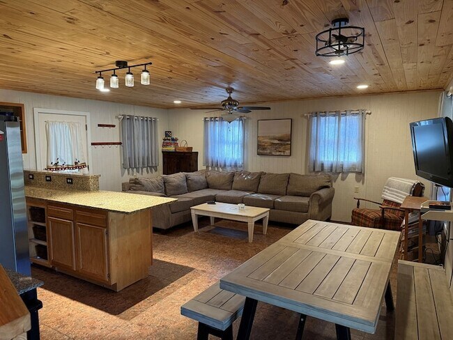 Foto del edificio - 0 Tall Timber Dr