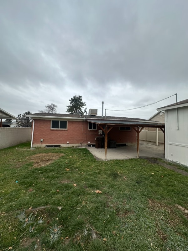 Building Photo - 8169 Ivy Dr