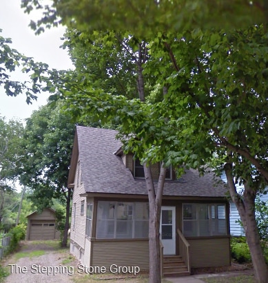 Building Photo - 3 br, 1 bath House - 253 Queen Ave North