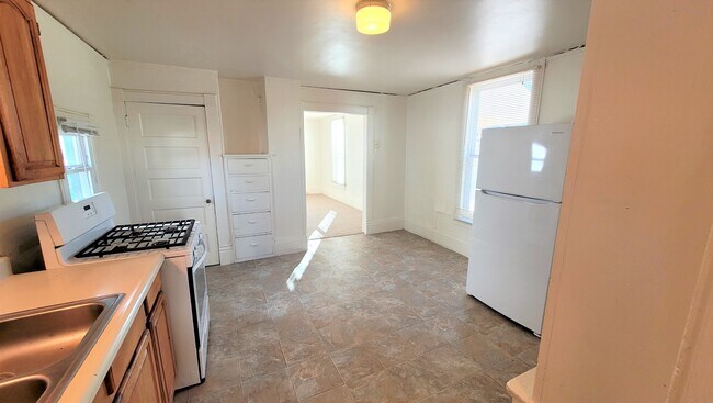 Foto del edificio - 322 E Boulder St