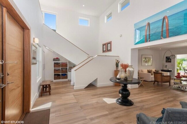 Foto del edificio - 524 Ridgewood Rd