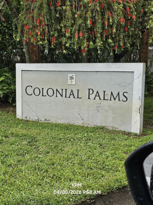 Foto del edificio - 1153 Colonial Palms Way