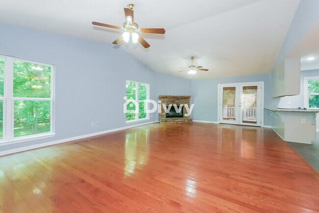 Foto del edificio - 5040 East Lake Parkway