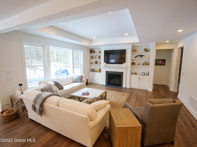 Foto del edificio - 7 Monterey Ct