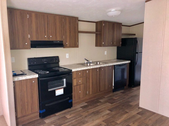 Building Photo - 407 Shingle Oak Dr