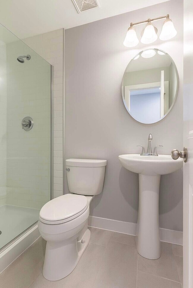 Building Photo - 1016 Maitland Ave