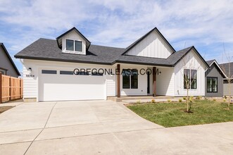 Building Photo - 88104 Wymore Ln