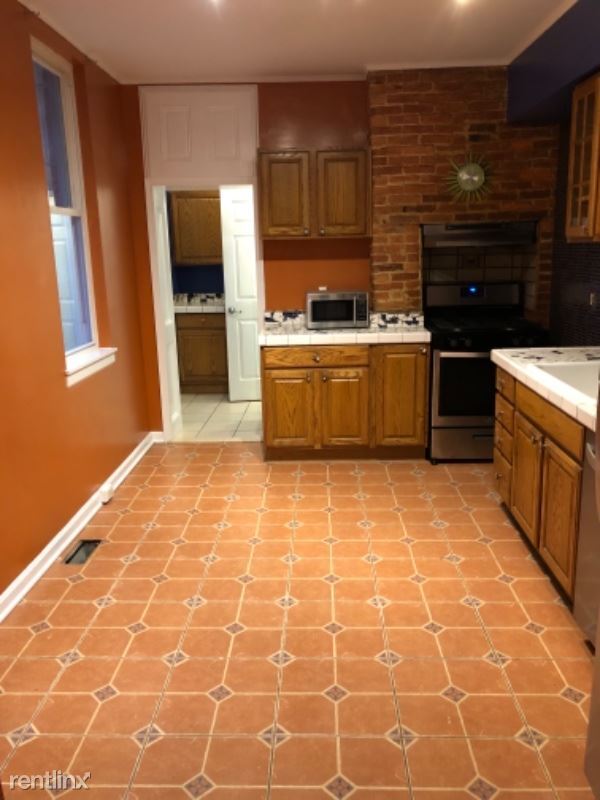 Foto del edificio - 3 br, 2.5 bath House - 236 E Cross St