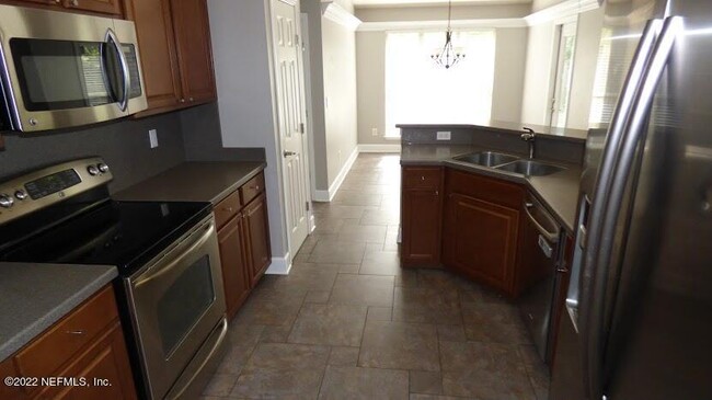 Building Photo - 1635 Brighton Bluff Ct
