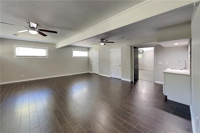 Building Photo - 3352 Ethan Dr