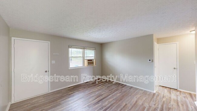 Foto del edificio - 5405 Broomall St