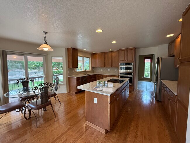 Building Photo - 17672 E Weaver Pl