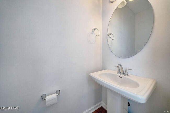 Foto del edificio - 430 Raven Ln