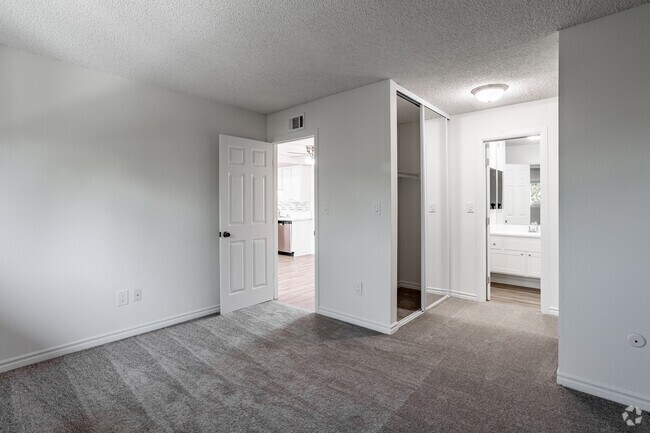 1 habitación, 1 baño - 700 pies cuadrados - Dormitorio - Alders Apartment Company