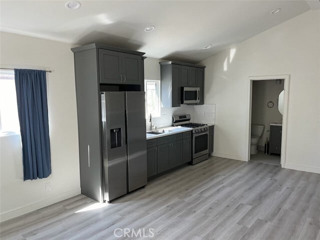 Foto del edificio - 701 Oakdale Ave