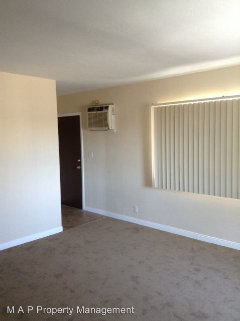 Foto del edificio - 7713 Milton Ave