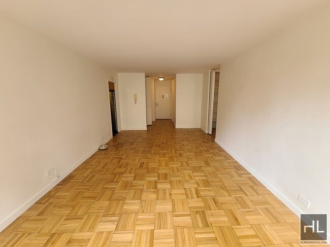 Foto del edificio - EAST 49 STREET